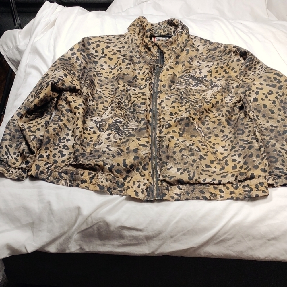 EVR 100% Silk zippered light weight jacket size large
